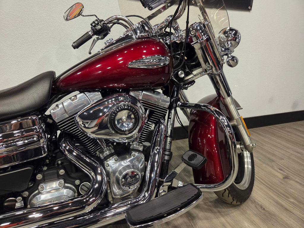 2015 Harley-Davidson FLD Switchback