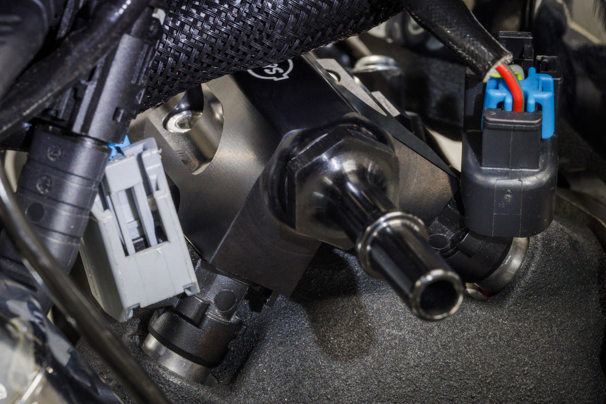 Replacement Fuel Rail Kit by S&S Cycle