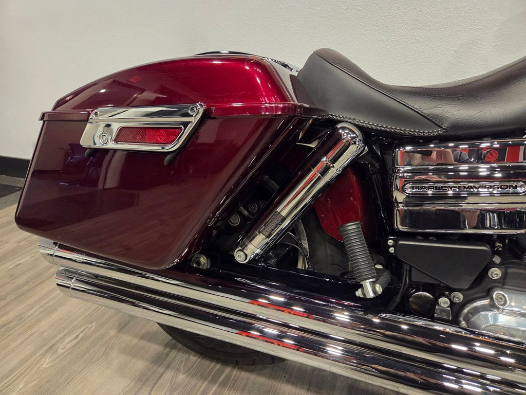 2015 Harley-Davidson FLD Switchback