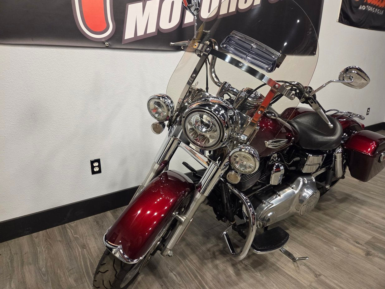 2015 Harley-Davidson FLD Switchback