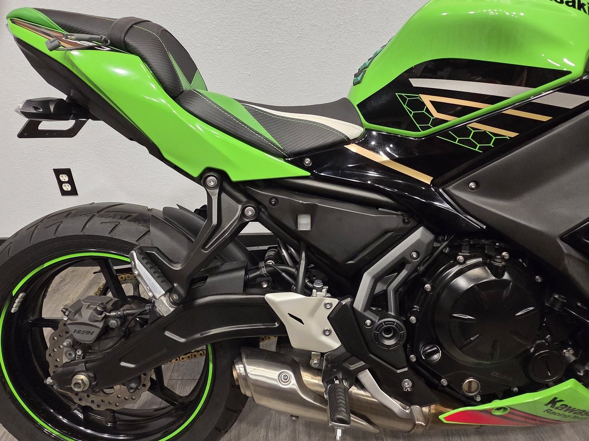 2020 Kawasaki Ninja 650 KRT Edition
