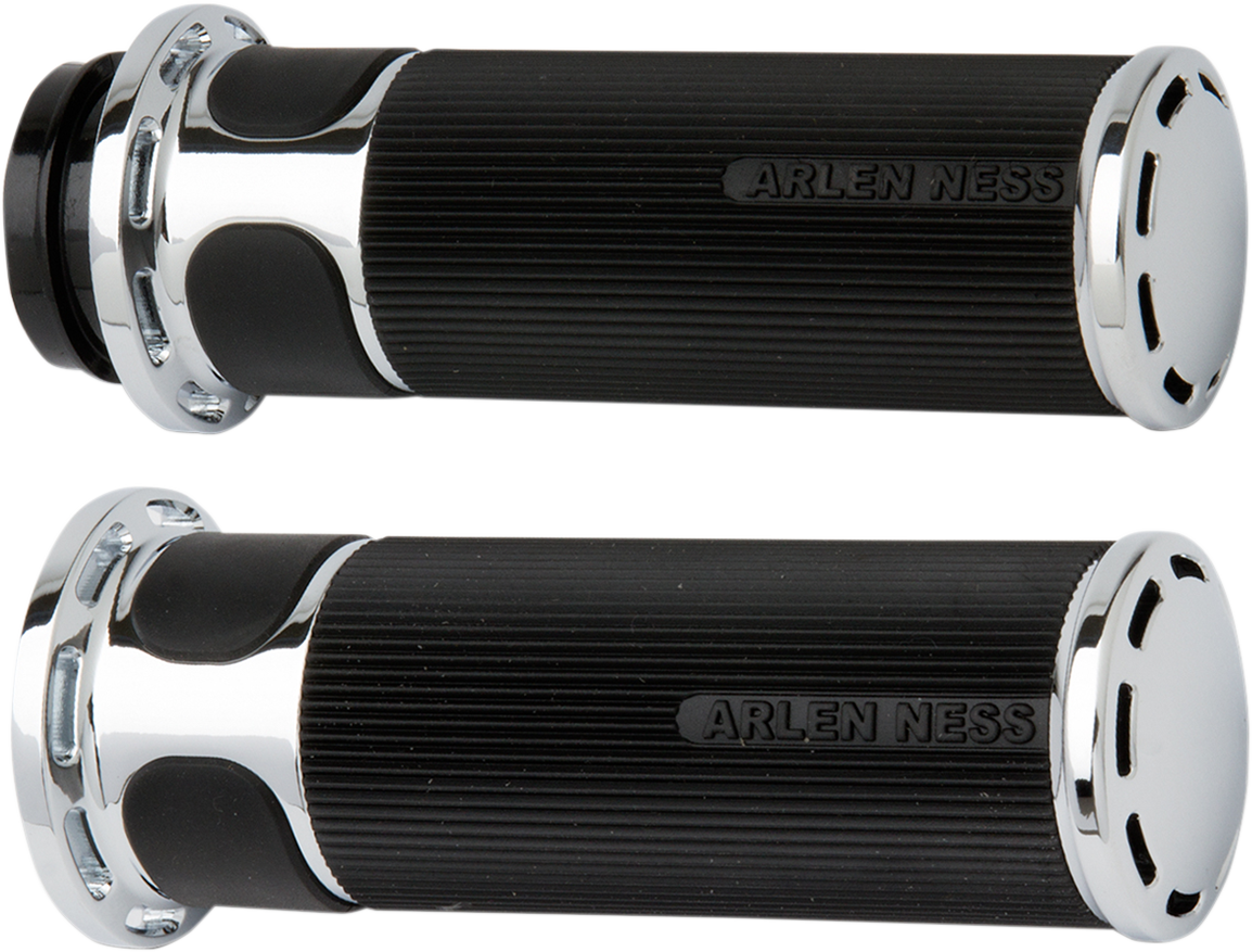 Slot Track Grips - Cable - Chrome (07-300) by Arlen Ness