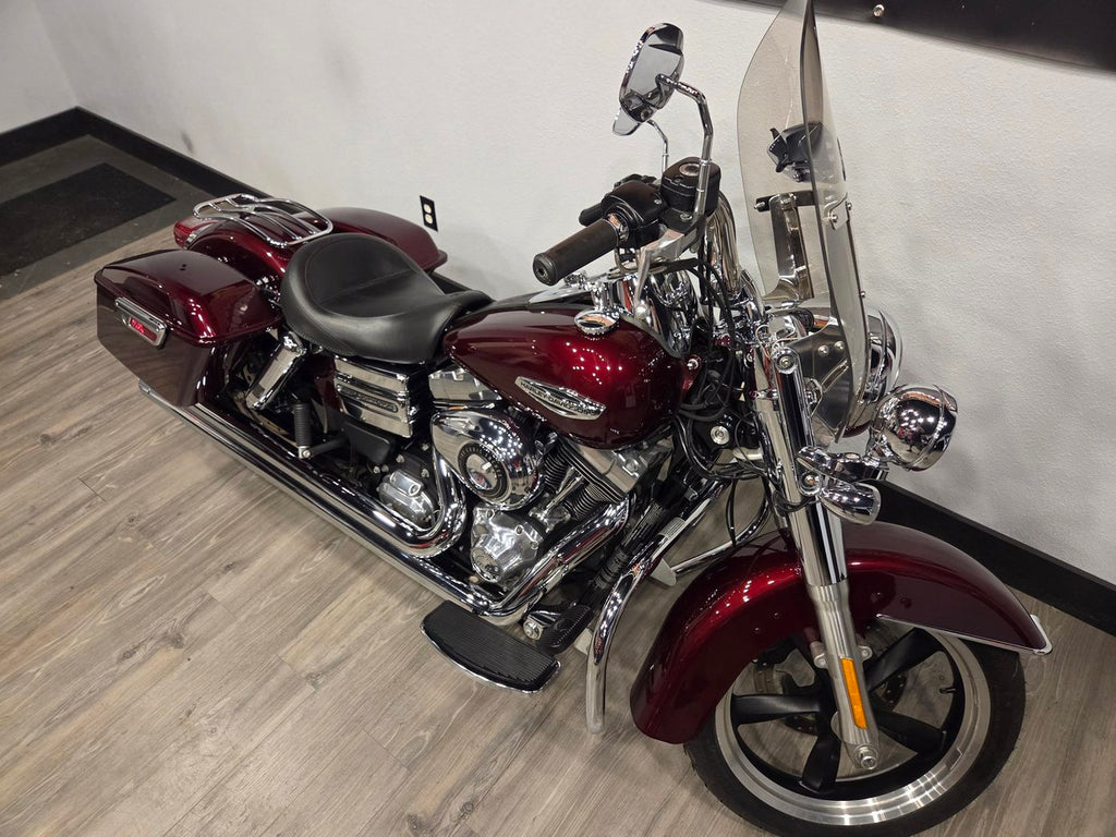 2015 Harley-Davidson FLD Switchback