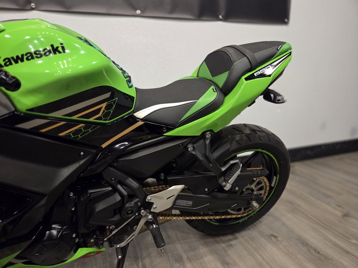 2020 Kawasaki Ninja 650 KRT Edition