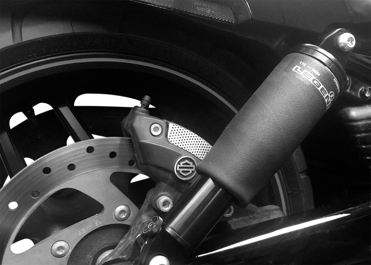 Legend Suspension AIR-A V-Rod Adjustable AIR Suspension - Black - V-Rod — 1311-0109