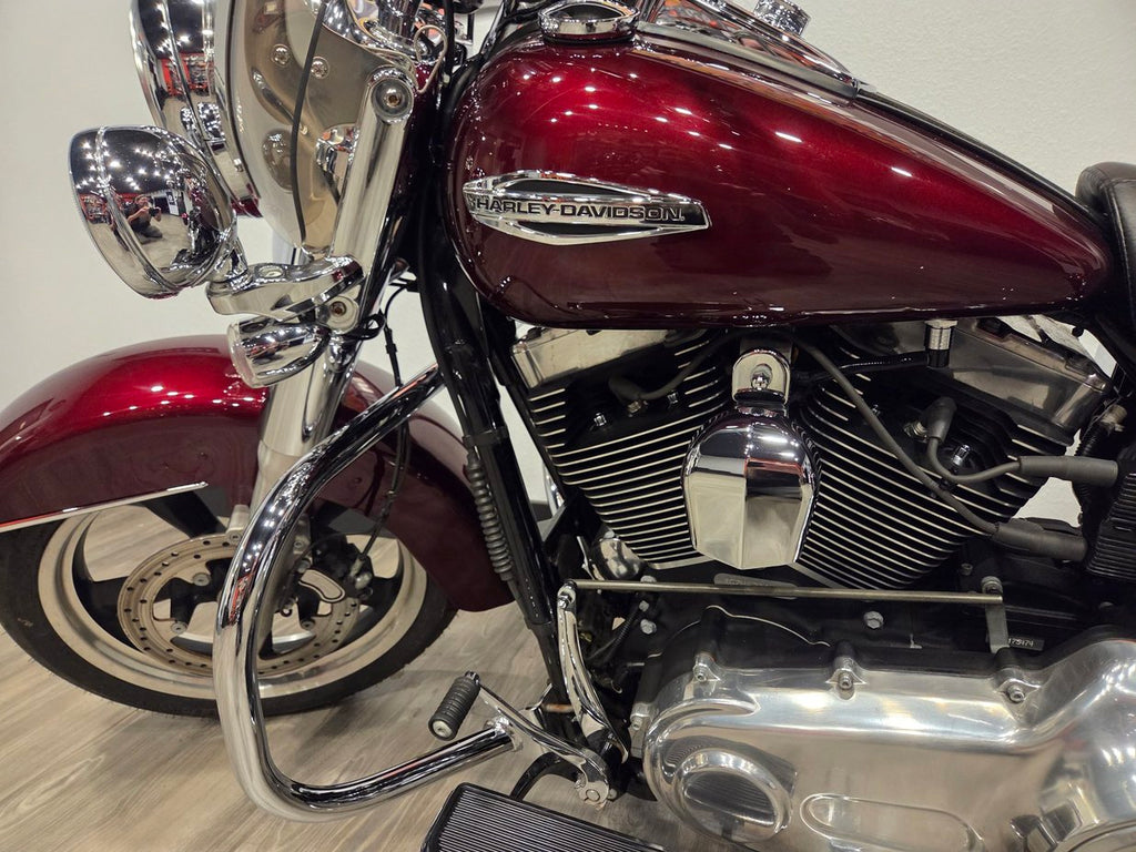 2015 Harley-Davidson FLD Switchback