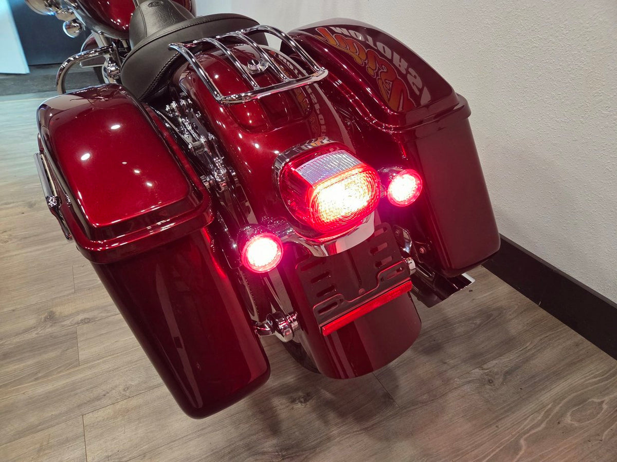 2015 Harley-Davidson FLD Switchback