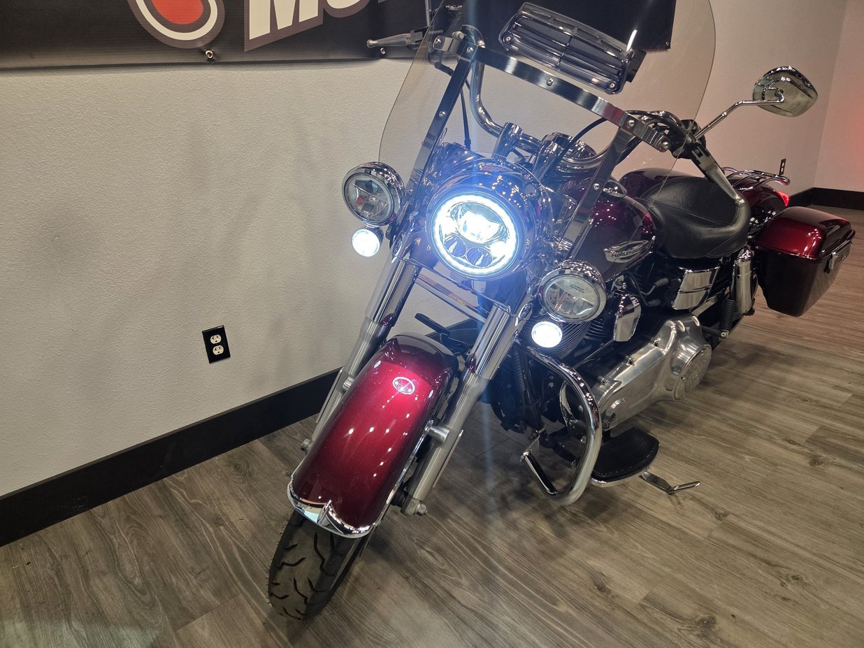 2015 Harley-Davidson FLD Switchback