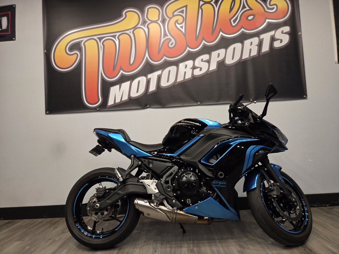 2023 Kawasaki Ninja 650 — Only 973 Miles