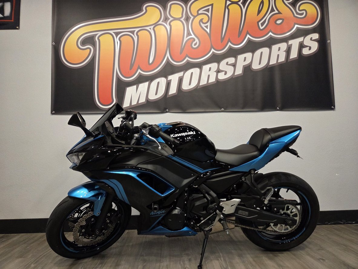 2023 Kawasaki Ninja 650 — Only 973 Miles